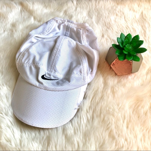baseball cap womens nike